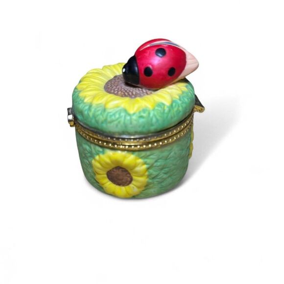 VTG Ladybug Sunflower Trinket Box Small Whimsical Cottagecore - Picture 2 of 8